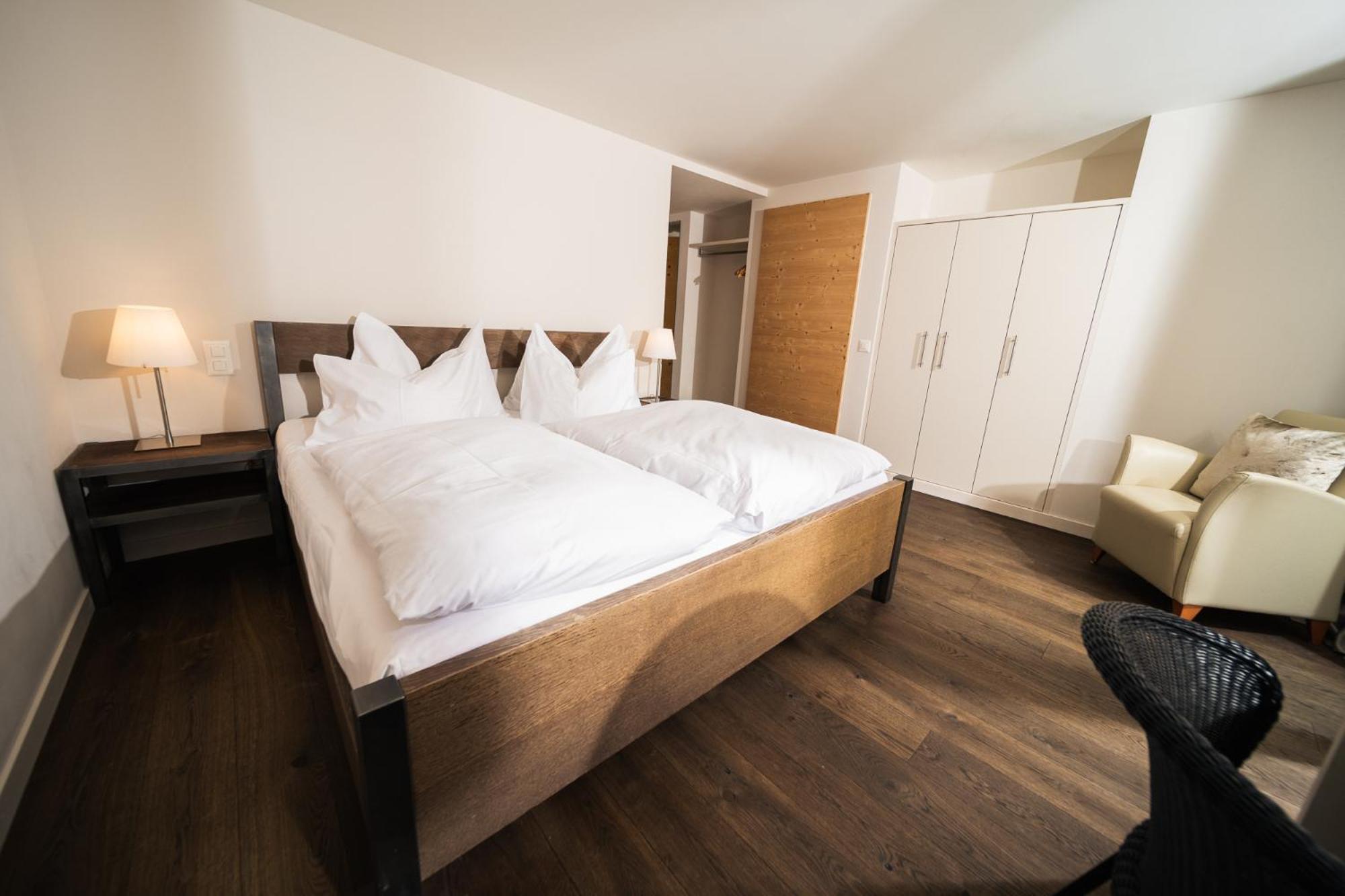 Standard Double or Twin Room,1572623408:JPEG