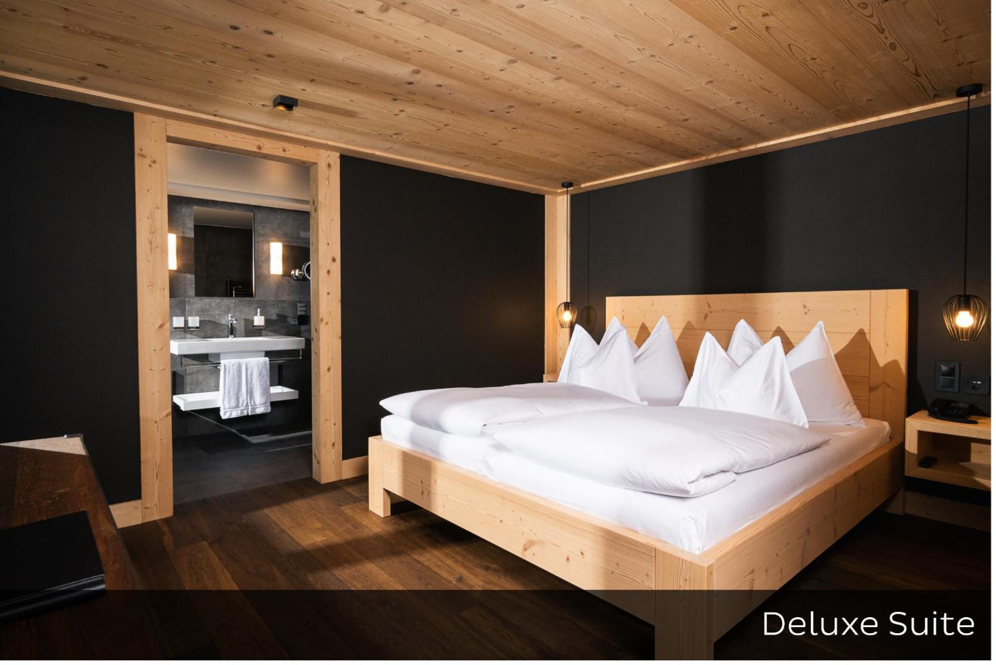 Deluxe Suite,1688807956:JPEG